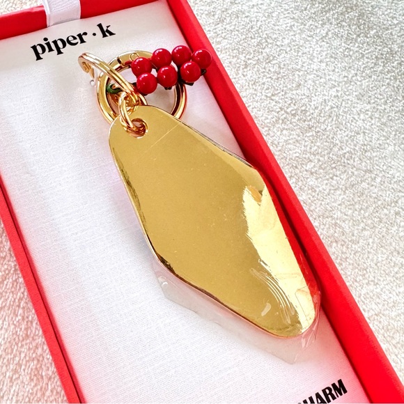 Viral Piper K “La Dolce Vita” Tomatoes Key Chain / Bag Charm - Picture 4 of 4